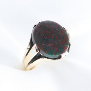 Złoty Sygnet 9K z Krwawnikiem (Heliotropem), r. 14