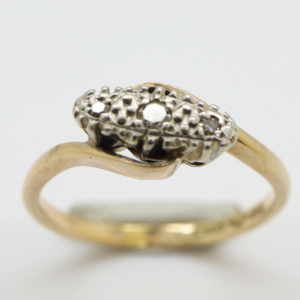 Vintage 9ct Gold & Platinum Trilogy Diamond Ring, Size EU 13.5