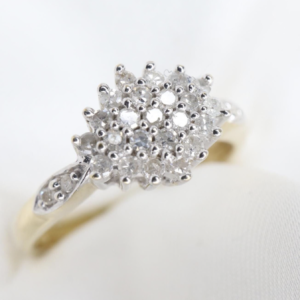 Złoty Pierścionek 9K z Diamentami (0.25CT), r. 14