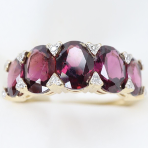 Złoty Pierścionek 9K (p.375) z Granatami Rodolit i Diamencikami, r. 15,5