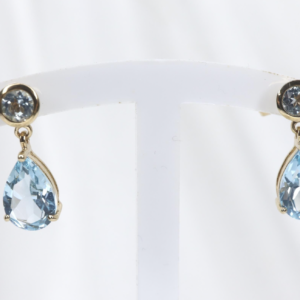 Eleganckie Kolczyki Wiszące z 9K Żółtego Złota z Błękitnym Topazem