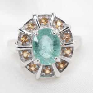 Pierścionek ze Szmaragdem i Cytrynami – 9K Białe Złoto