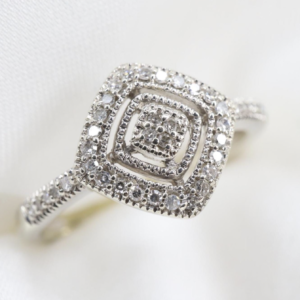 Złoty Pierścionek 9K (p.375) Z Diamentami, Białe Złoto, r.11,5