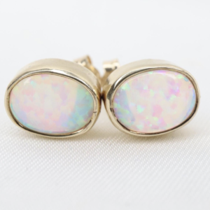 Złote Kolczyki 9K (375) Na Sztyfty z Opalami Syntetycznymi
