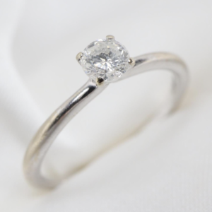 Pierścionek z Diamentem 0,25 ct Białe Złoto 18Kt – r. 11,5