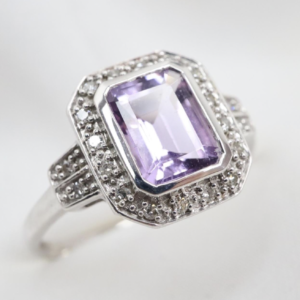 Pierścionek Białe Złoto 9ct (375) z Ametystem i Diamentami, r. 17,5